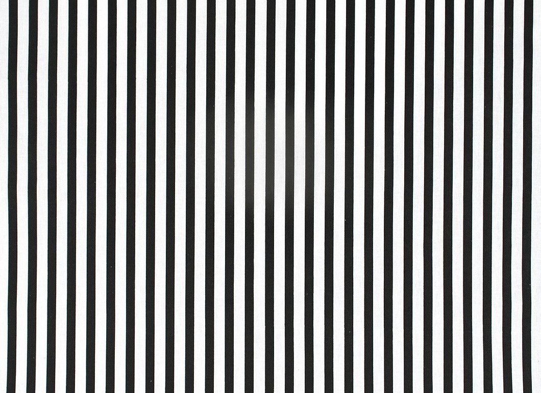 Black and White Stripe Wallpaper